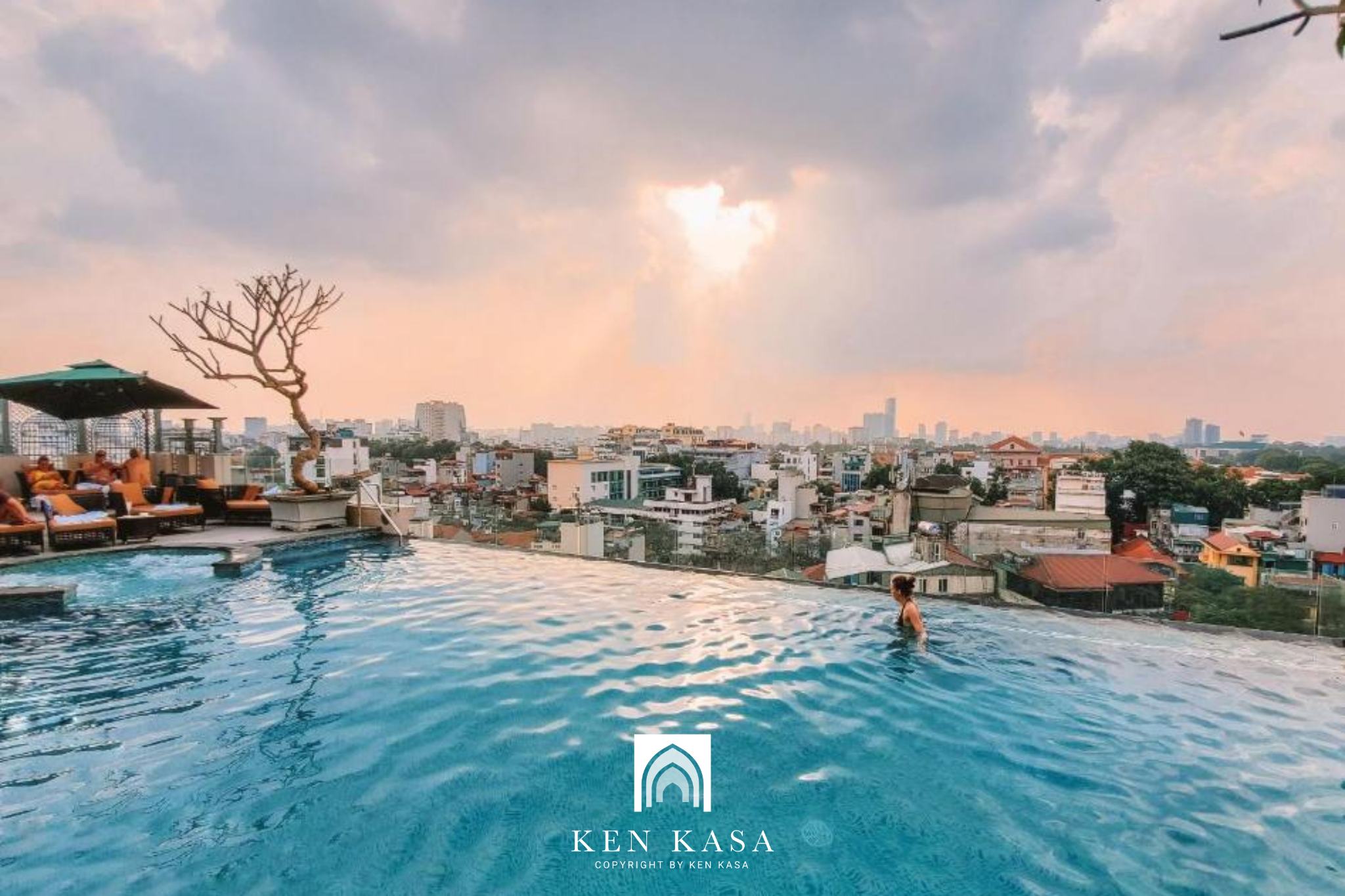 bể bơi của Peridot Grand Luxury Boutique Hotel