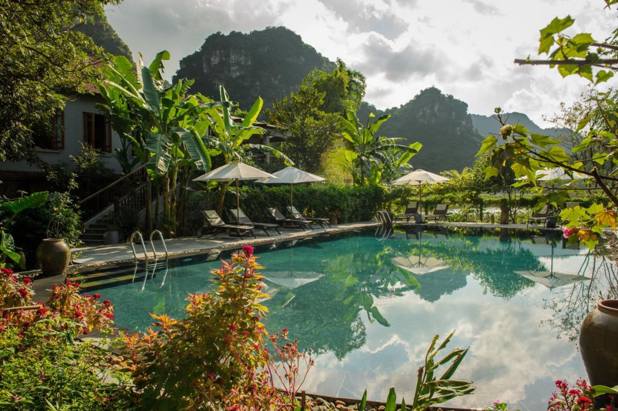 Review Tam Coc Garden resort: Điểm đến hút khách bởi sự tái hiện chân thực khung cảnh làng quê yên bình